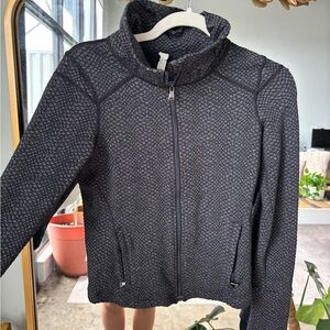 Under Armour Women's Black Textured Hoodie